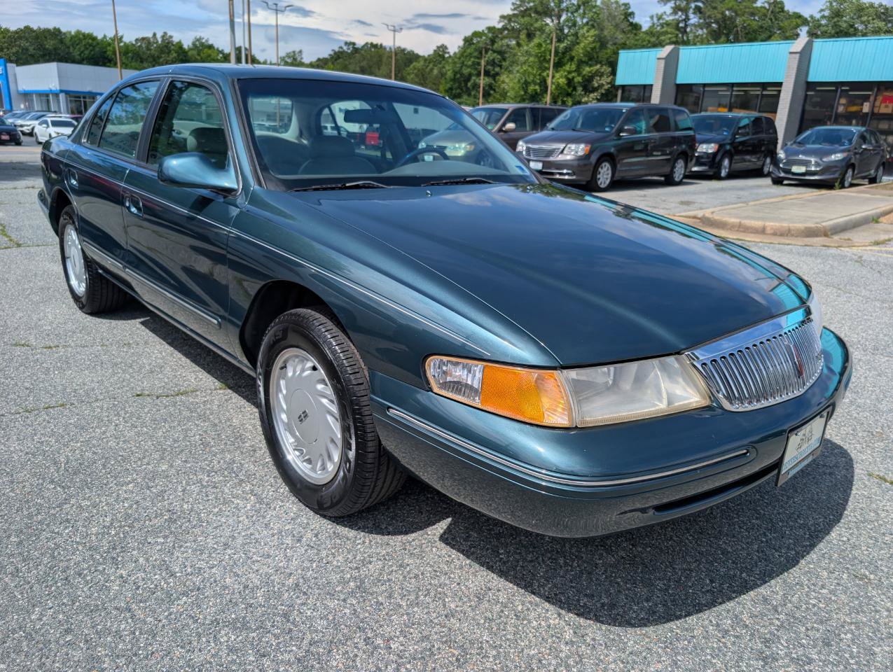 Used 1995 Lincoln Continental FWD image 9