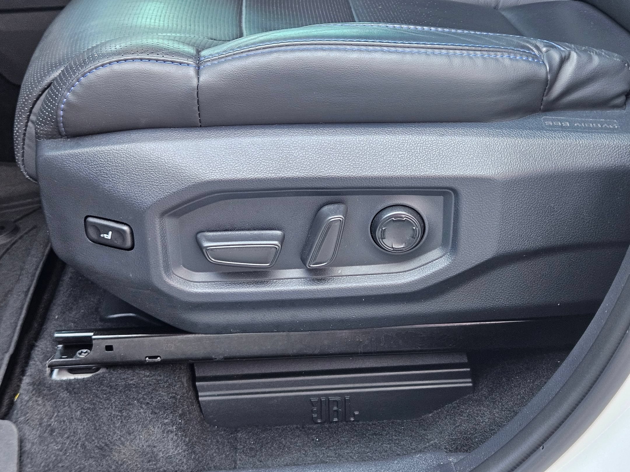 Used 2024 Toyota Sequoia Platinum AWD/4WD image 20