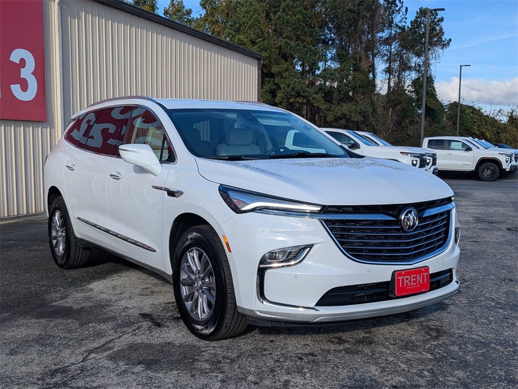 Certified 2024 Buick Enclave Essence image 11