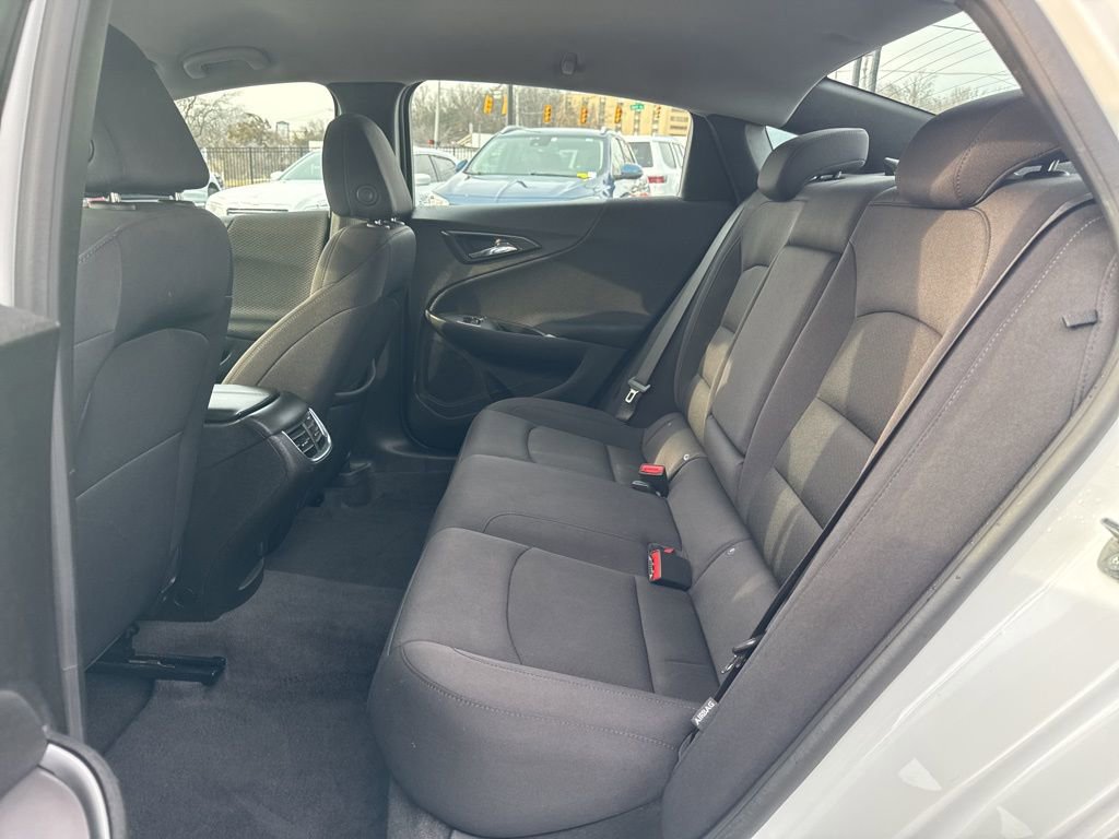 Used 2023 Chevrolet Malibu LT image 25