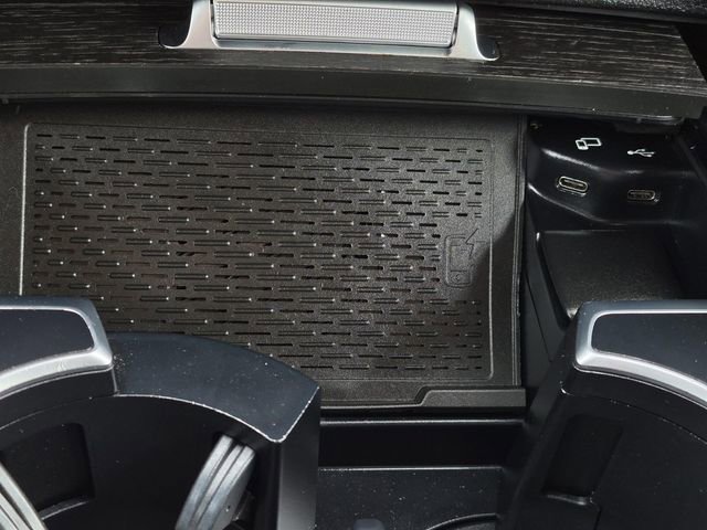 Used 2021 Mercedes-Benz GLS 450 4MATIC image 39