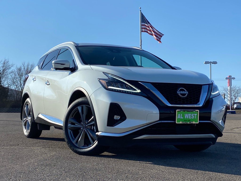 Used 2023 Nissan Murano Platinum w/ Cargo Package image 2