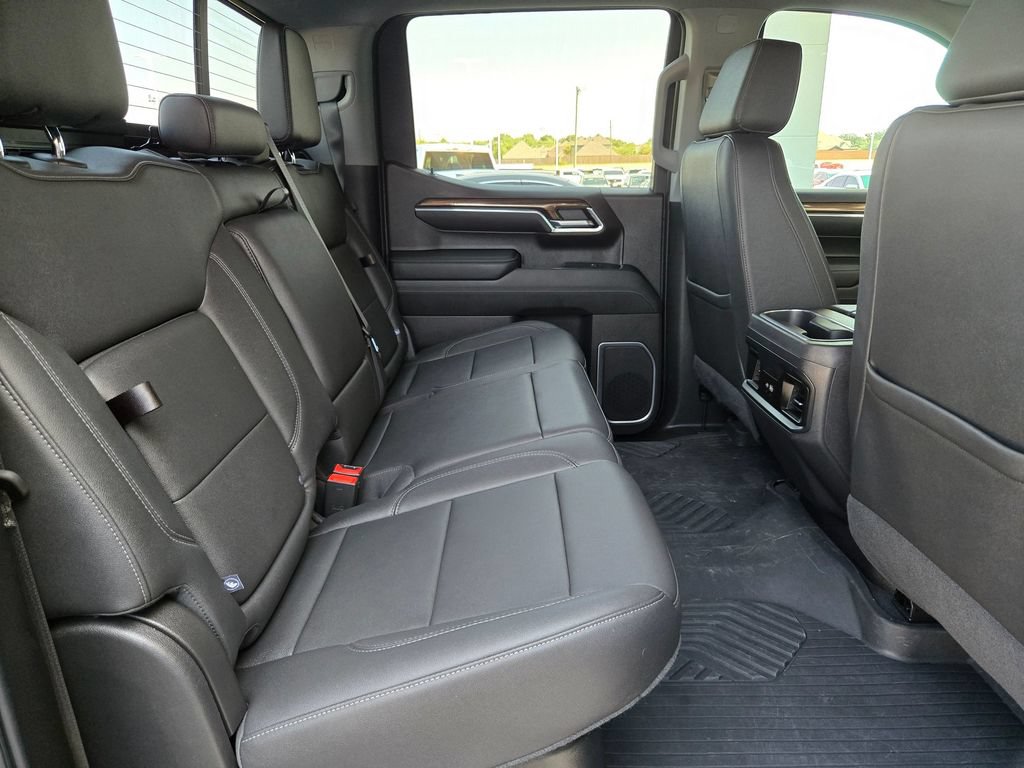 Used 2023 Chevrolet Silverado 1500 LT Trail Boss w/ LT Trail Boss Premium Package AWD/4WD image 26