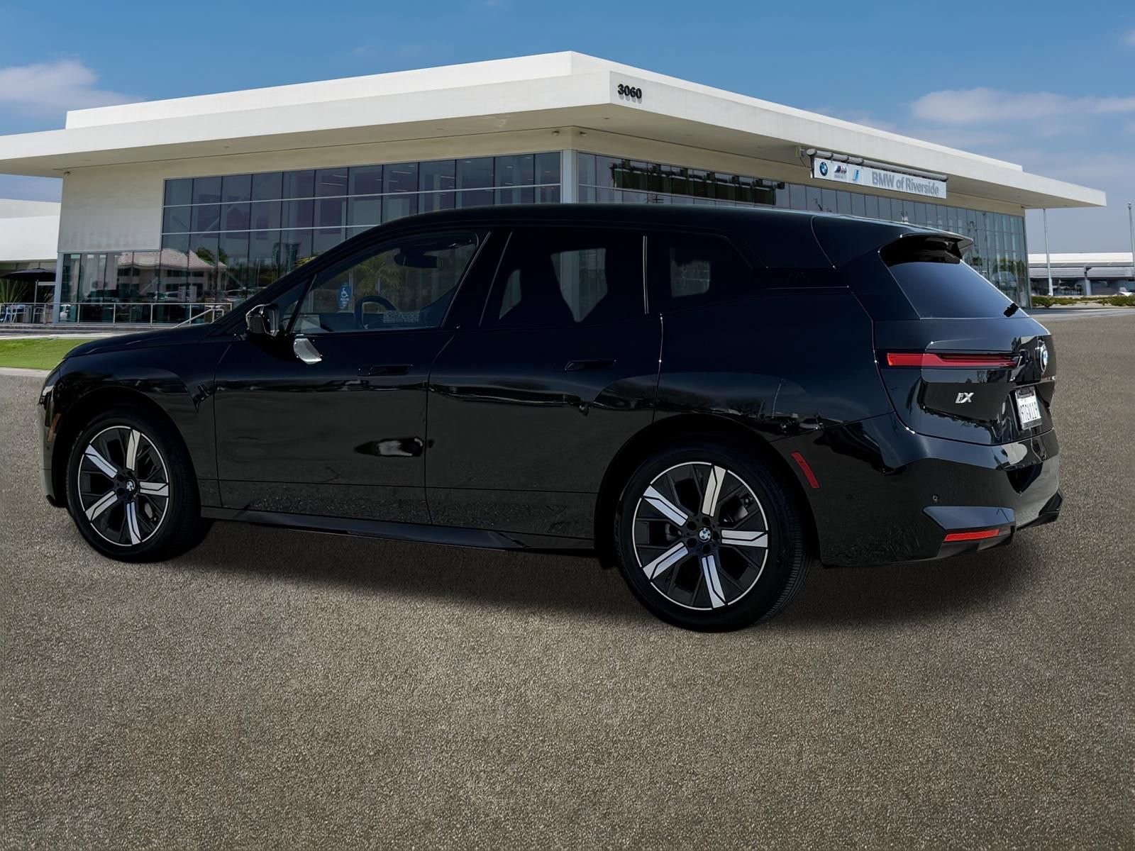 Used 2026 BMW iX xDrive60 image 7