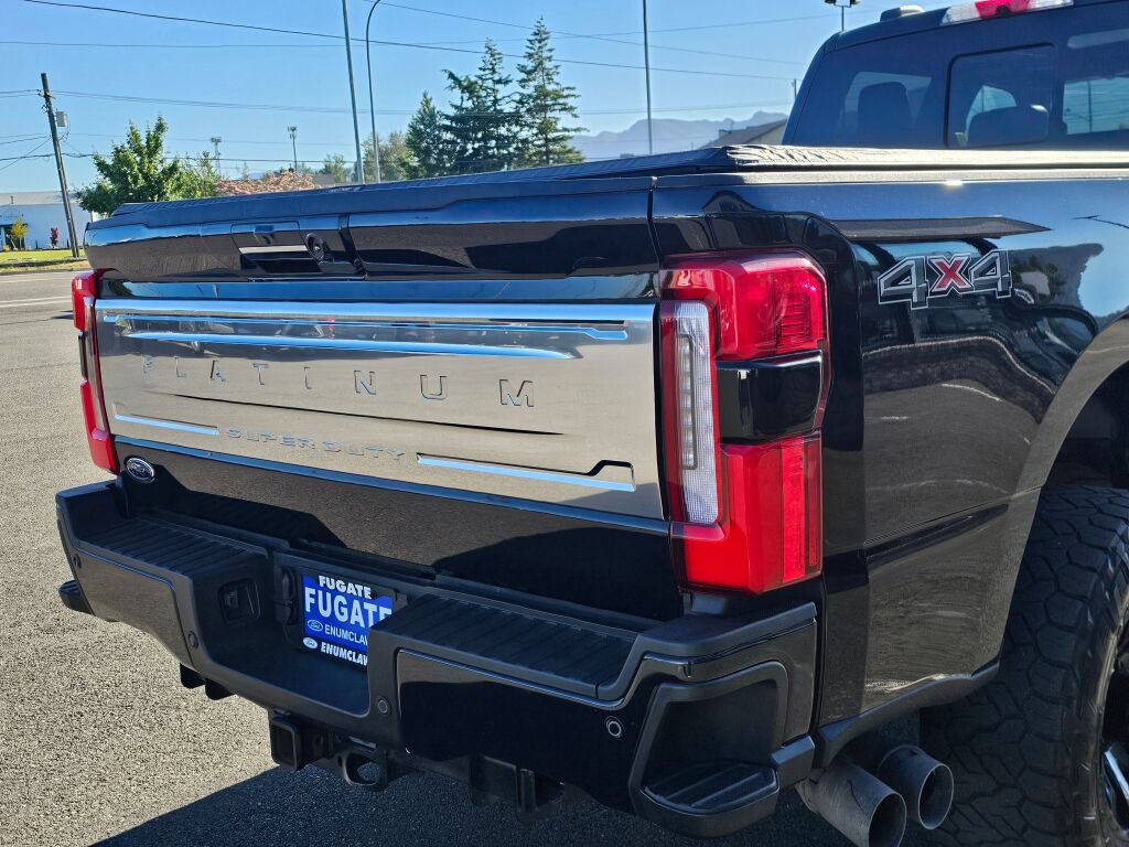 Used 2024 Ford F350 Platinum AWD/4WD image 7