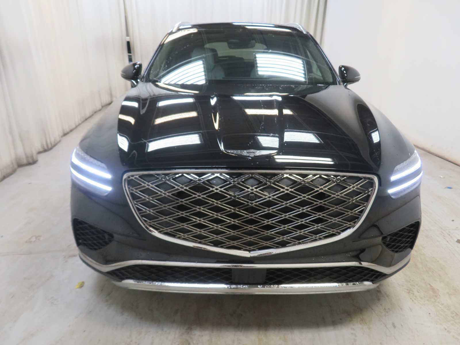 New 2026 Genesis GV70 2.5T Advanced image 2