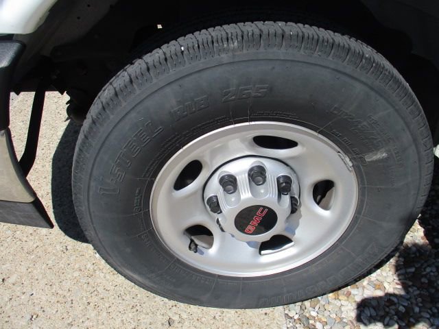 Used 2024 GMC Savana 2500 w/ Driver Convenience Package RWD image 23