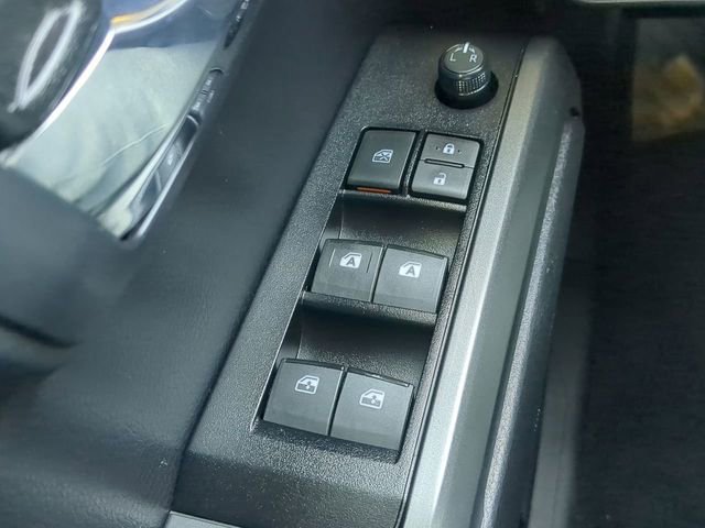 Used 2020 Toyota Tacoma TRD Off-Road w/ TRD Premium Off Road Package image 31