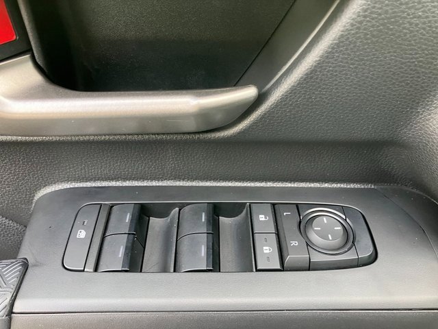 Used 2025 Toyota Tacoma TRD Off-Road image 16