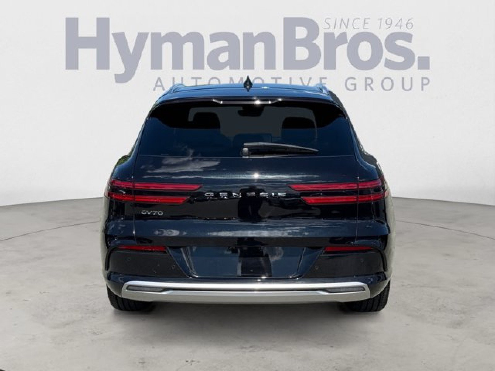 Used 2023 Genesis Electrified GV70 AWD/4WD image 4