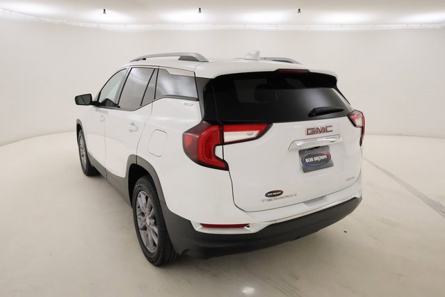 Used 2023 GMC Terrain SLT image 26