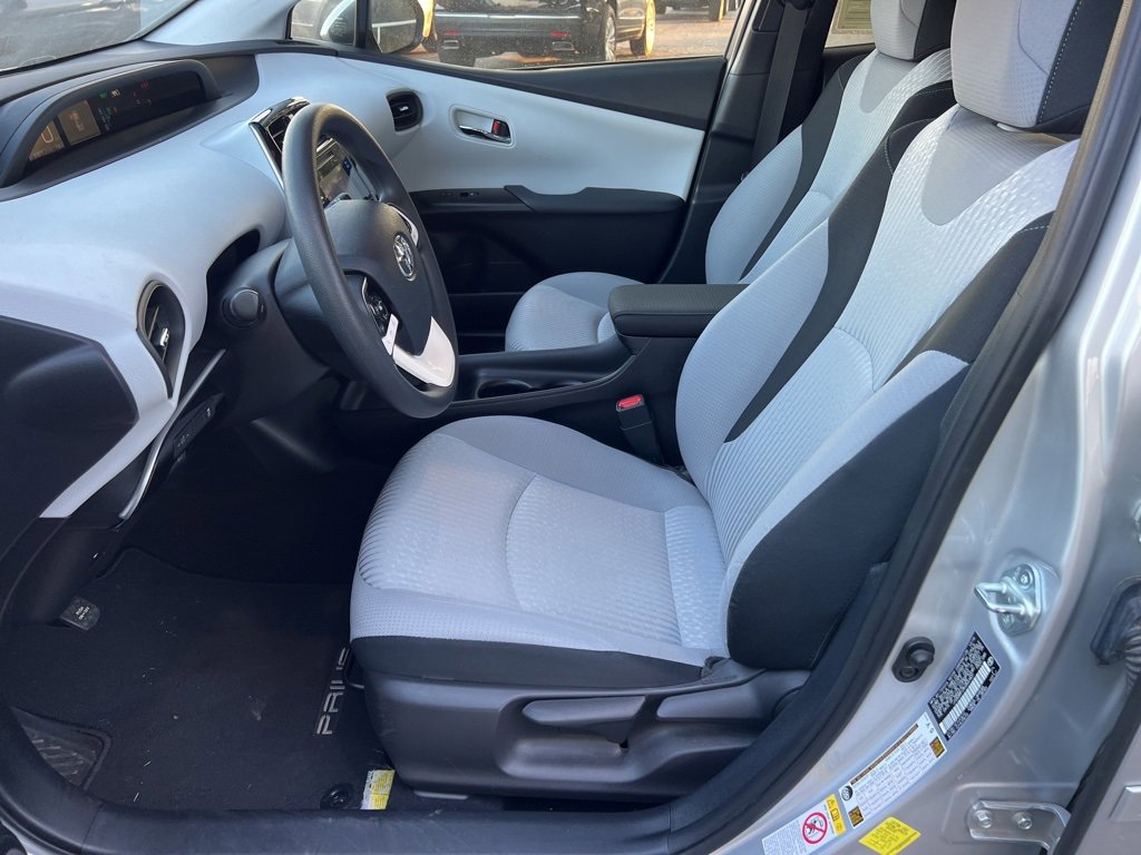 Used 2017 Toyota Prius Two image 21