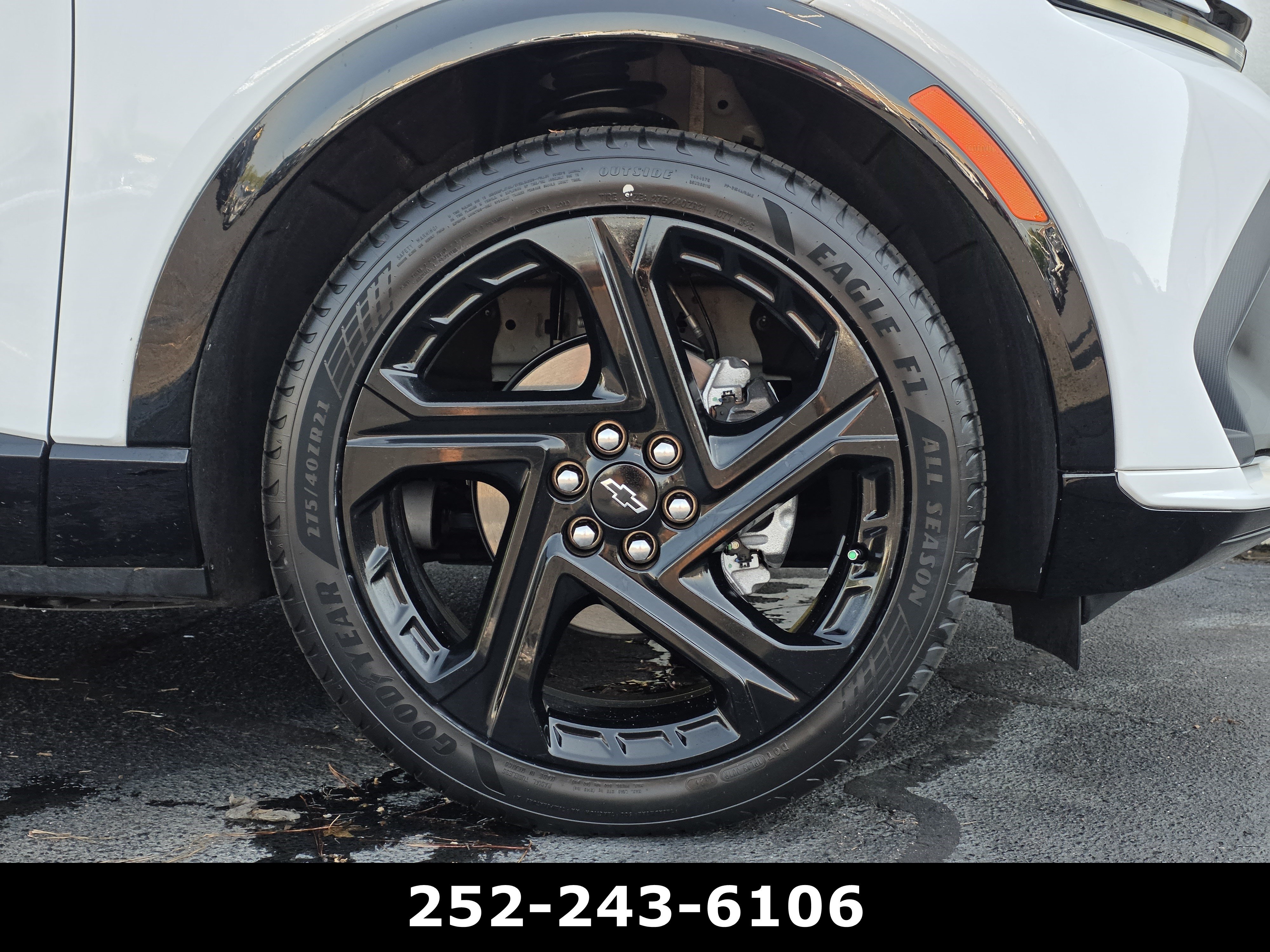 Used 2024 Chevrolet Equinox EV RS FWD image 51