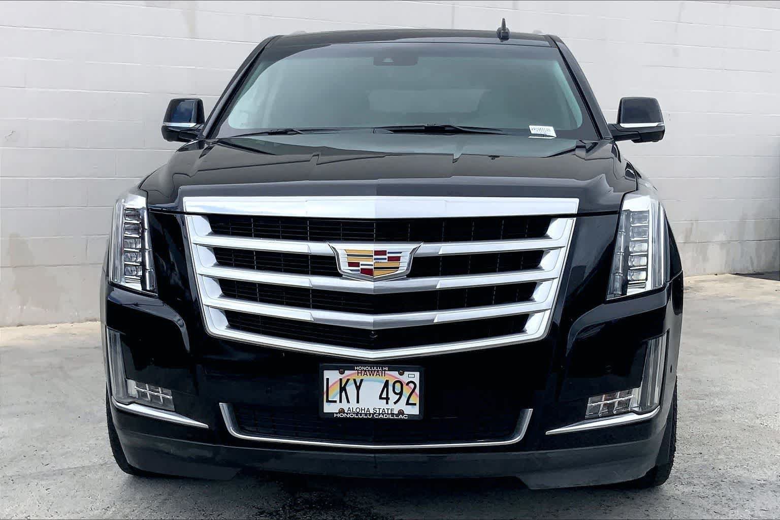 Used 2019 Cadillac Escalade ESV Luxury AWD/4WD image 6