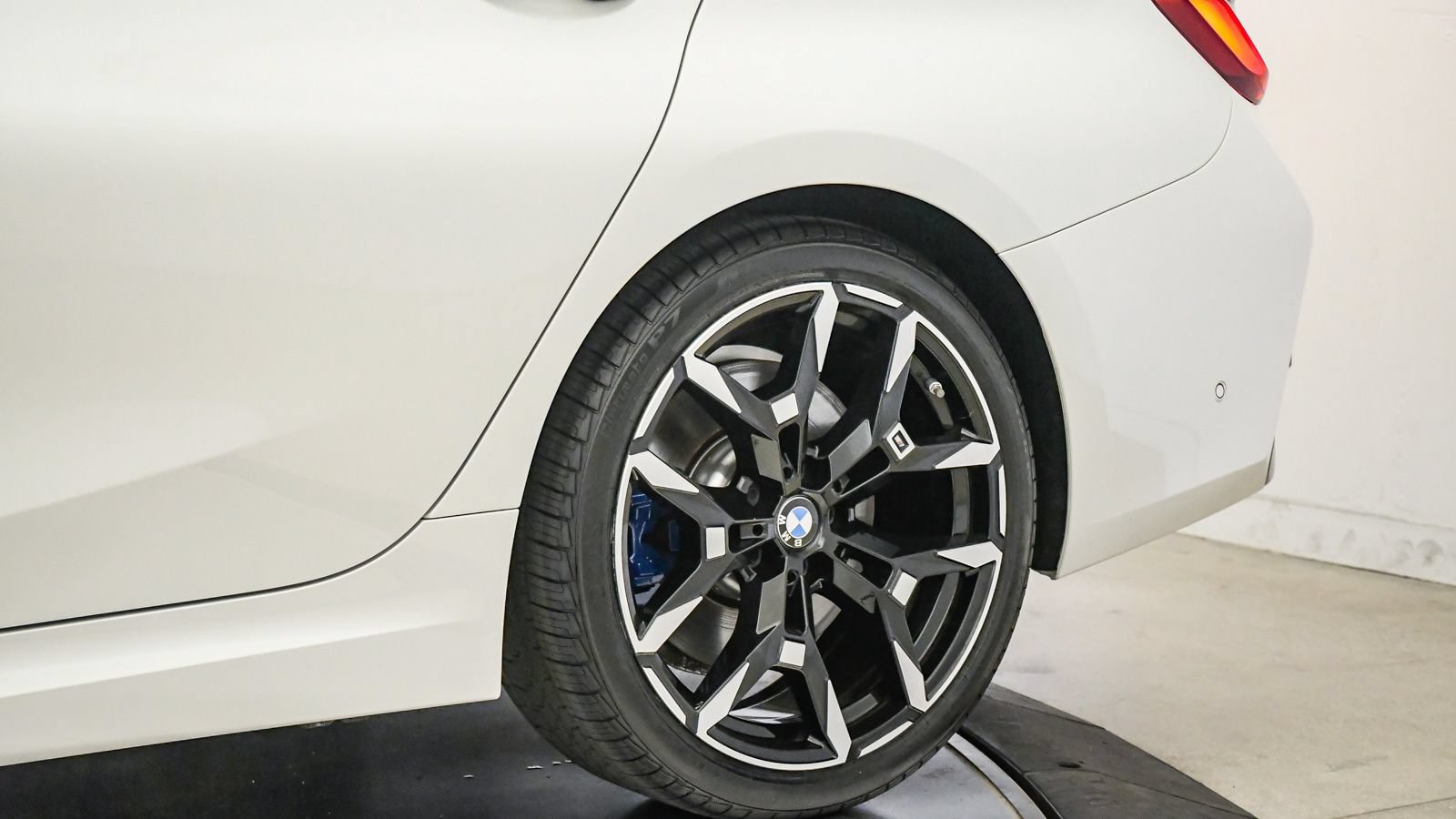 Used 2025 BMW M340i RWD image 11