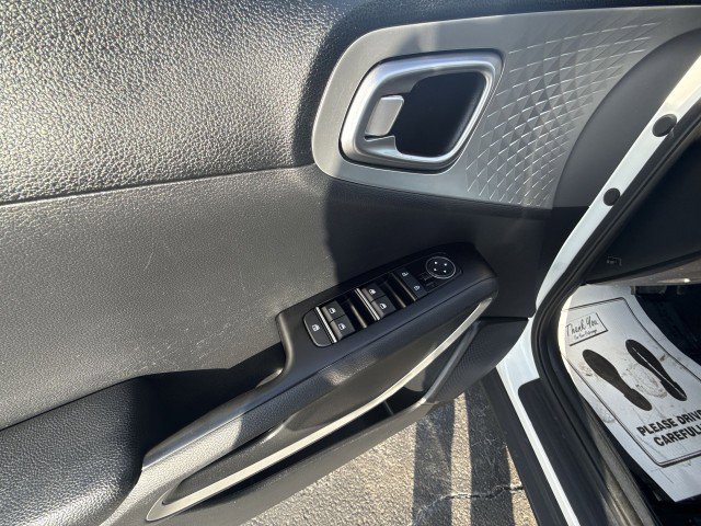 Used 2020 Kia Soul LX image 15