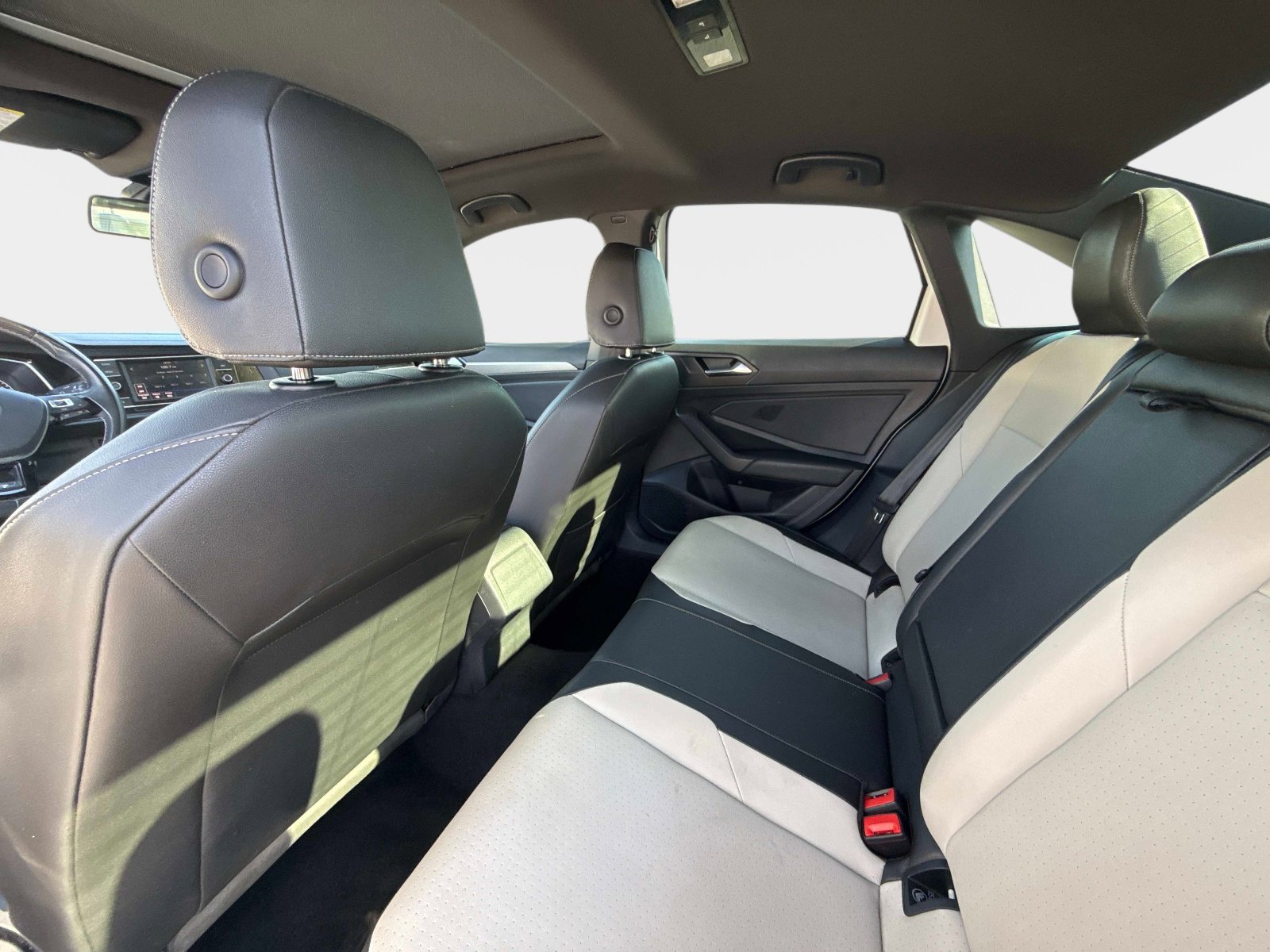 Used 2019 Volkswagen Jetta R-Line image 16