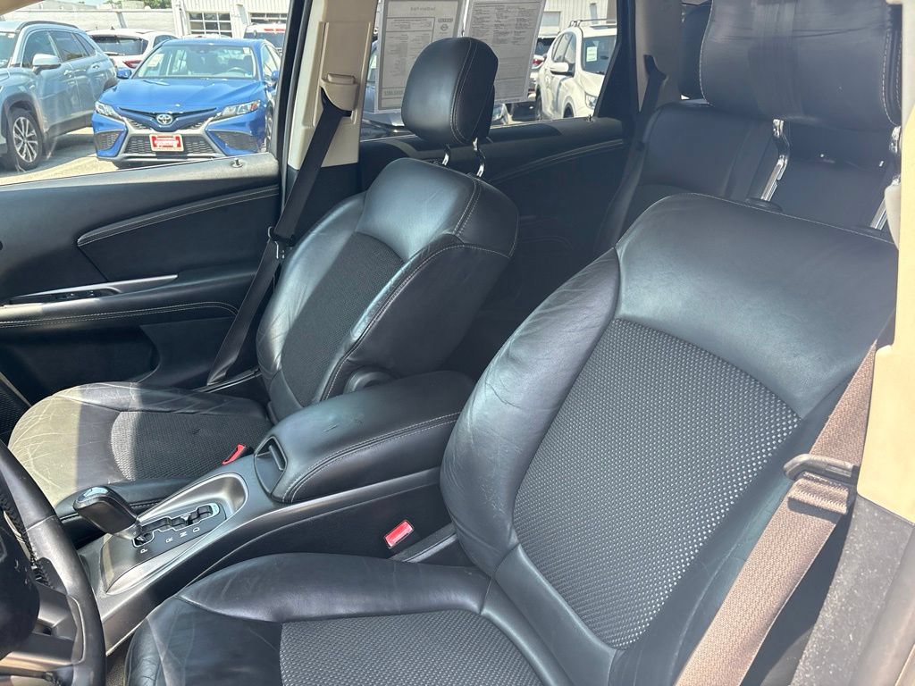 Used 2015 Dodge Journey Crossroad w/ Flexible Seating Group FWD image 14