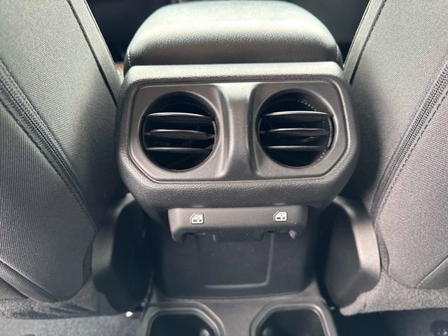 Used 2022 Jeep Wrangler Unlimited Sport AWD/4WD image 13