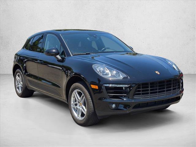 Used 2018 Porsche Macan AWD/4WD image 3