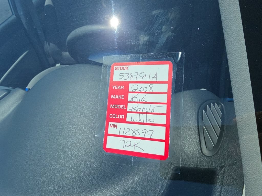 Used 2008 Kia Rondo EX FWD image 10