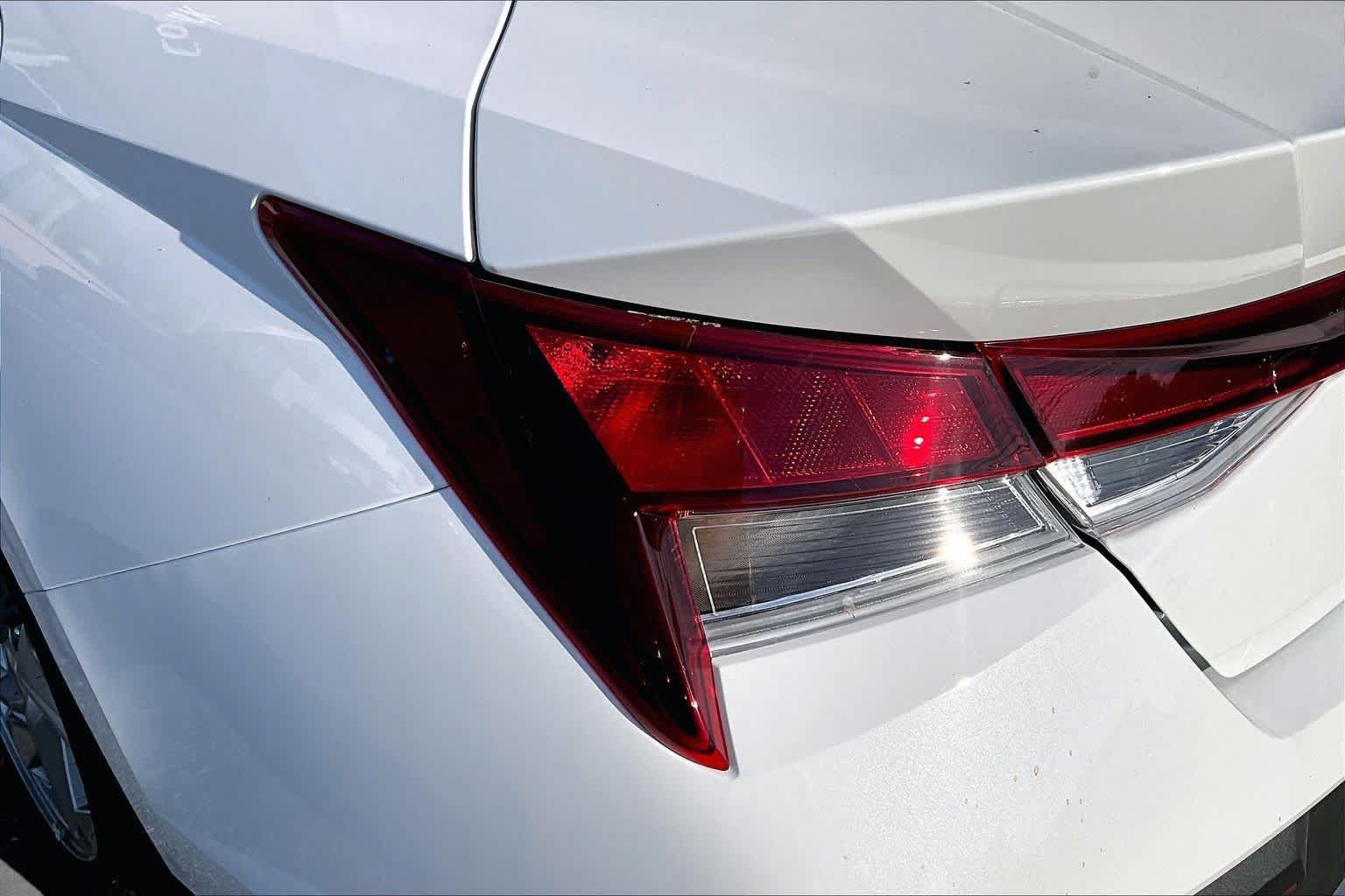 New 2026 Hyundai Elantra SE FWD image 12