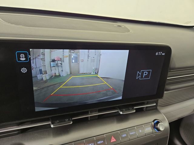 Used 2025 Hyundai Kona SEL image 17