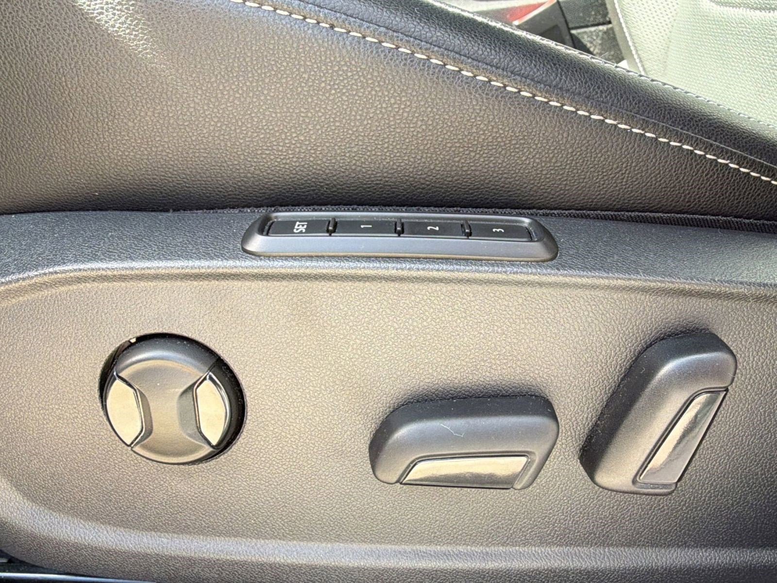 Used 2022 Volkswagen Jetta SEL image 14