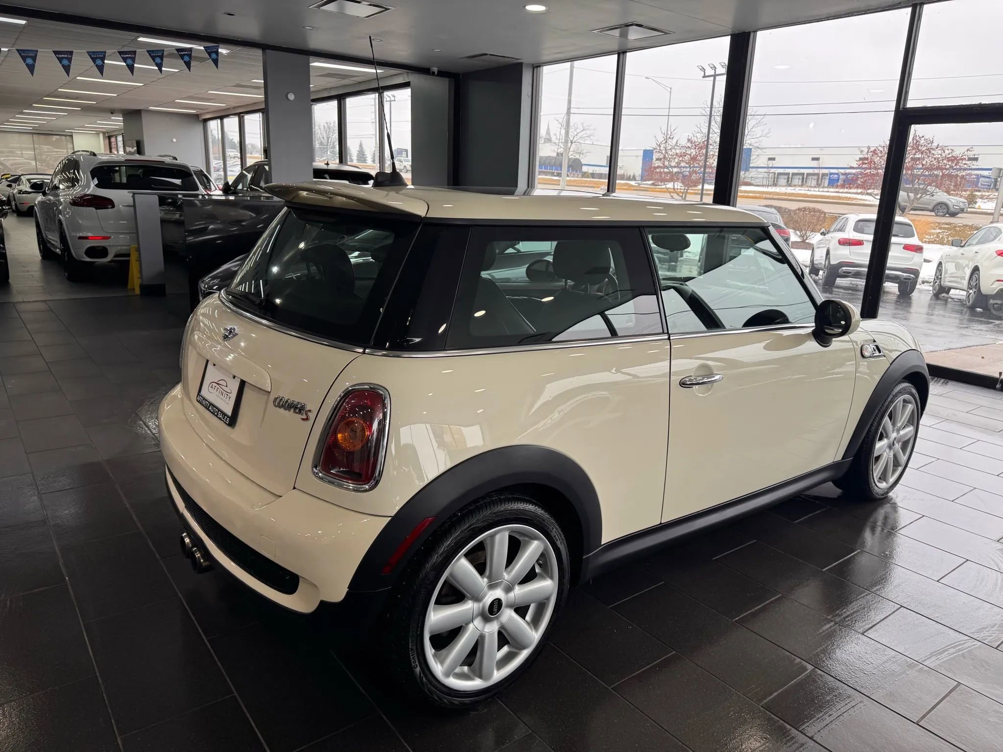 Used 2007 MINI Cooper S image 6