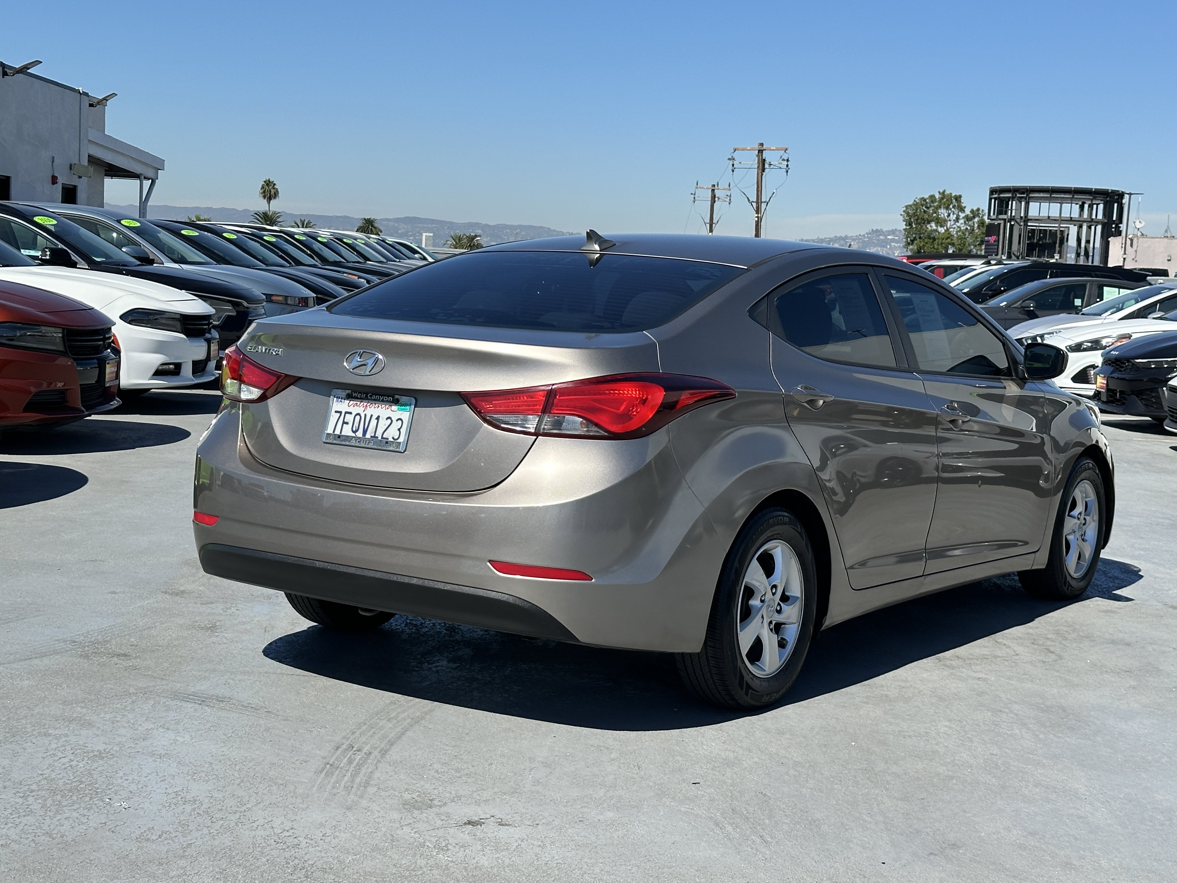 Used 2014 Hyundai Elantra SE FWD image 7