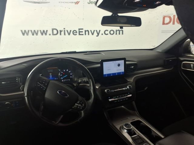 Used 2020 Ford Explorer XLT w/ Class III Trailer Tow Package image 10