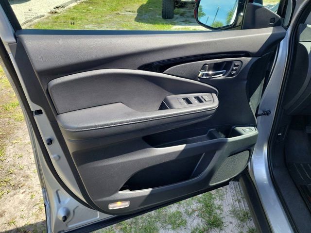 Used 2019 Honda Ridgeline RTL-E image 17