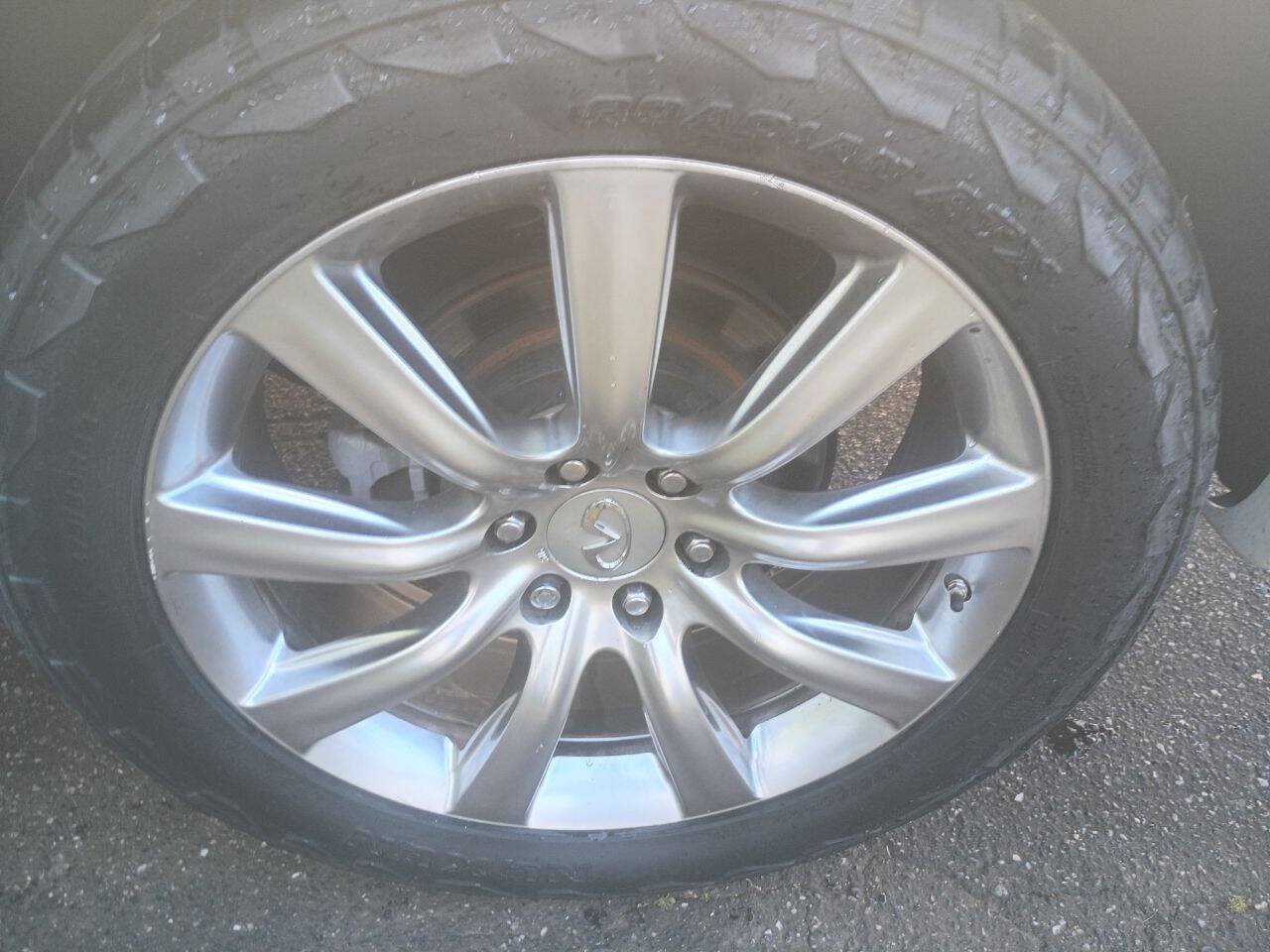 Used 2012 INFINITI QX56 4WD w/ Theater Pkg image 18