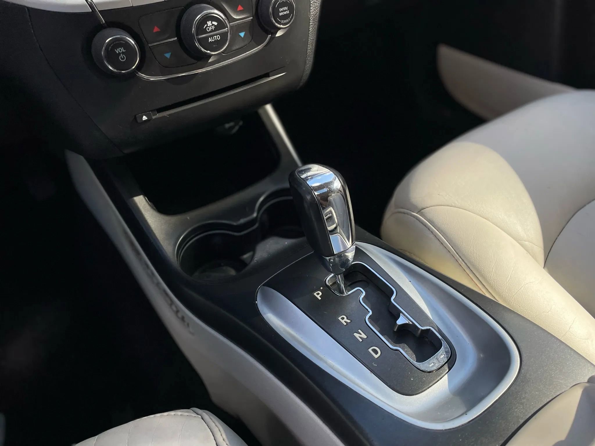 Used 2012 Dodge Journey Crew w/ Flexible Seating Group image 18