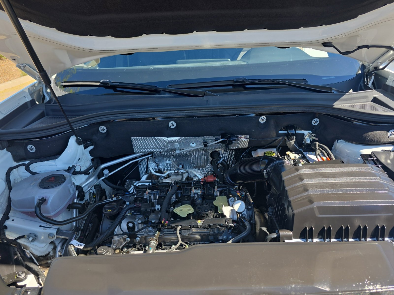 Used 2024 Volkswagen Atlas Cross Sport SE image 22