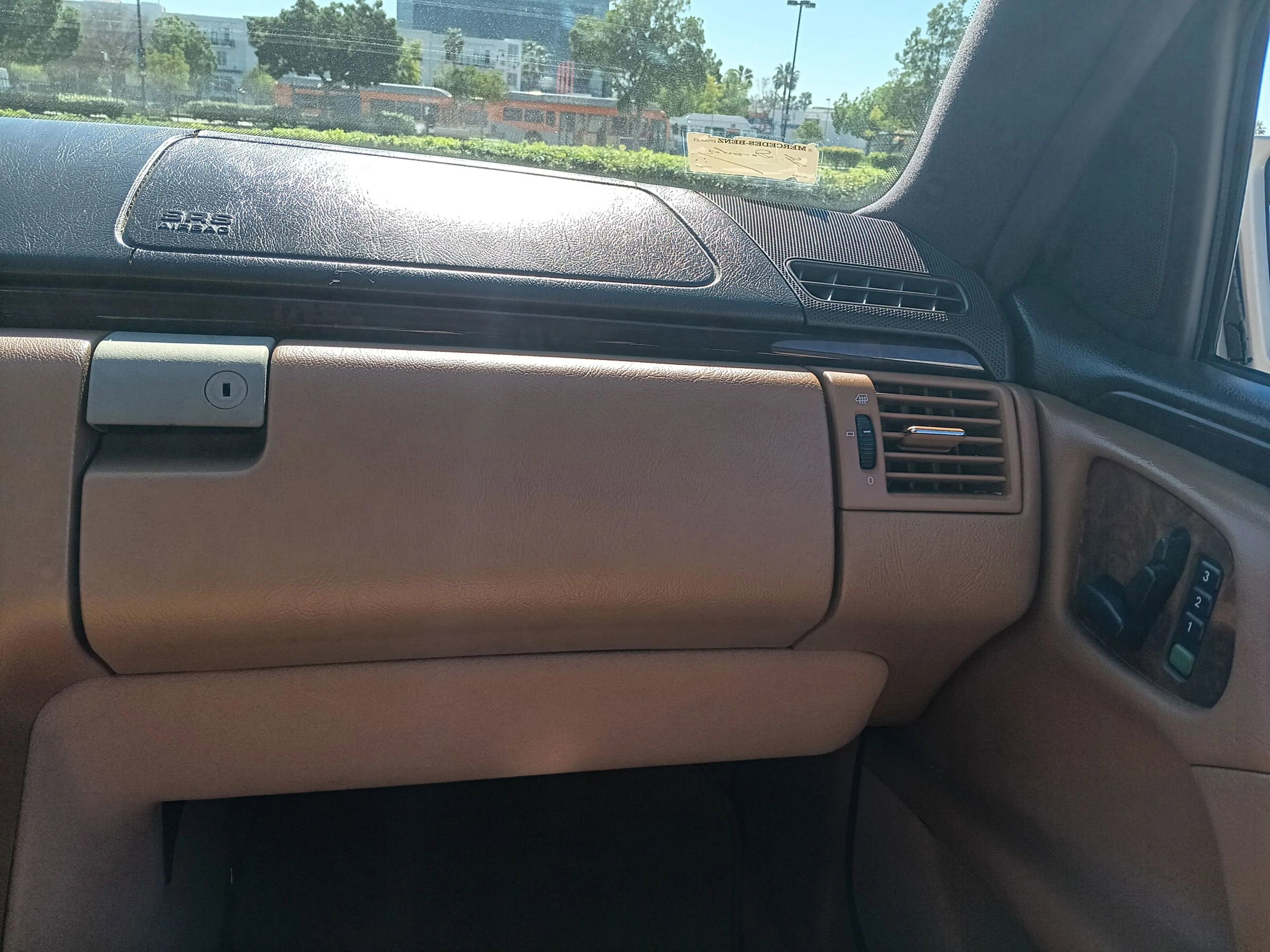 Used 1998 Mercedes-Benz E 320 Sedan image 20