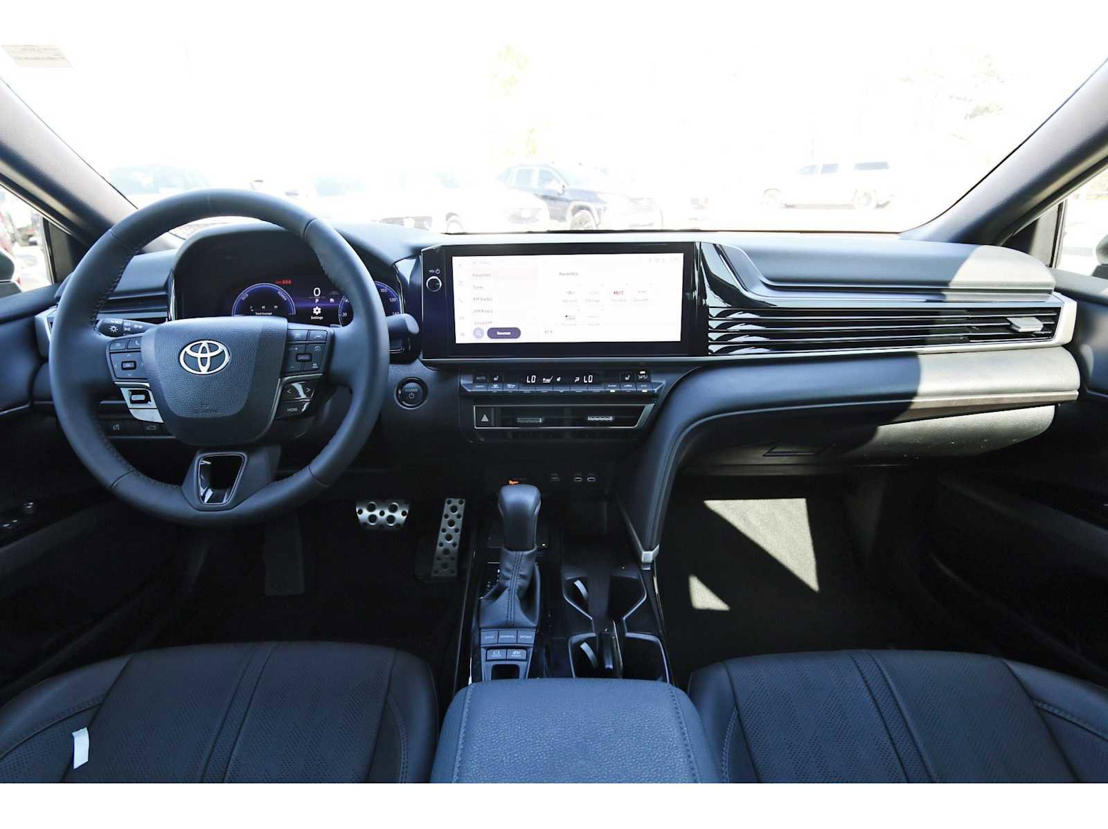 Used 2025 Toyota Camry XSE image 7