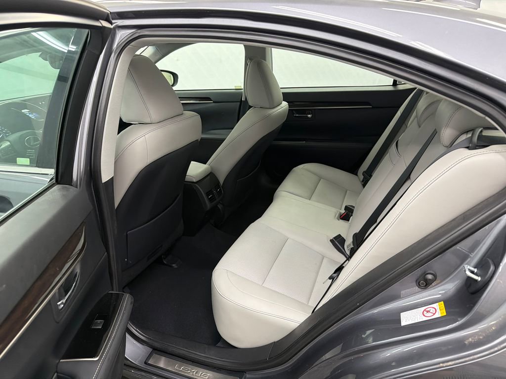 Used 2018 Lexus ES 350 w/ Premier Package image 21