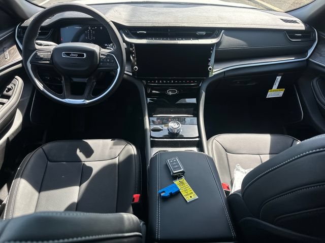 New 2026 Jeep Grand Cherokee L Limited AWD/4WD image 15