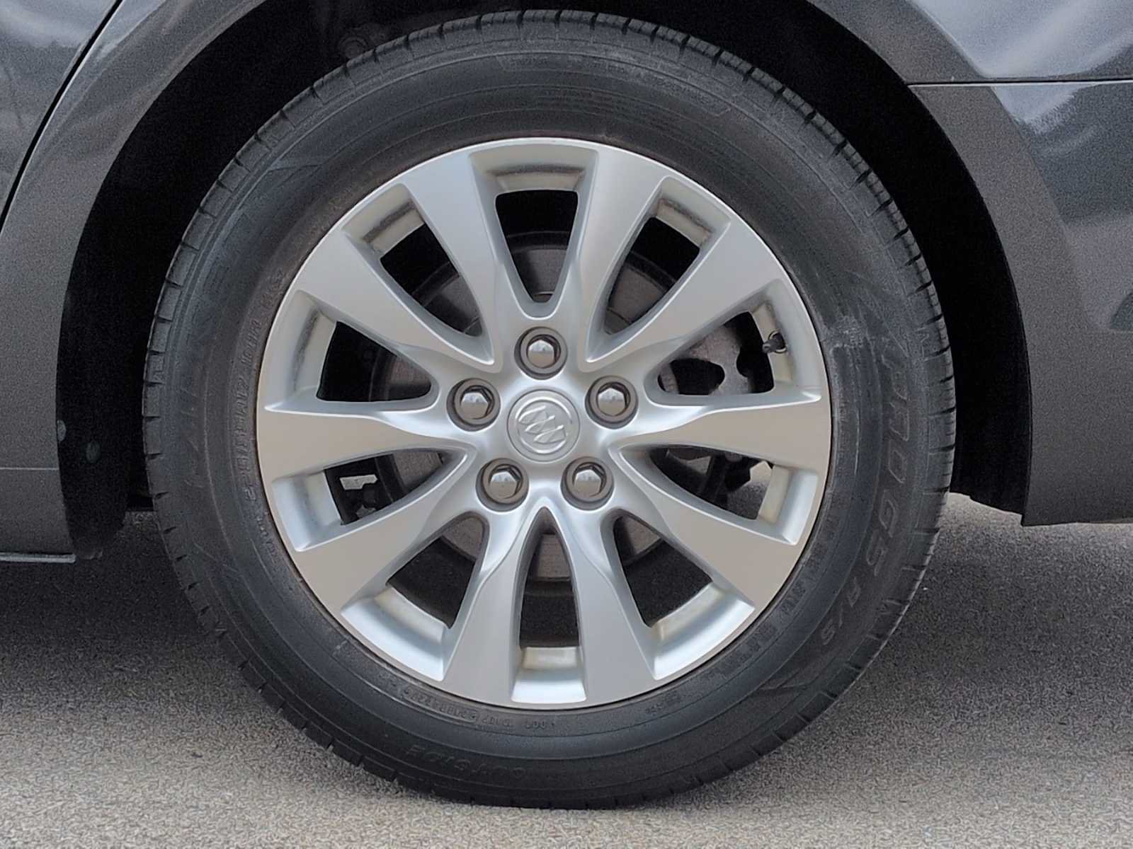 Used 2016 Buick LaCrosse FWD image 14