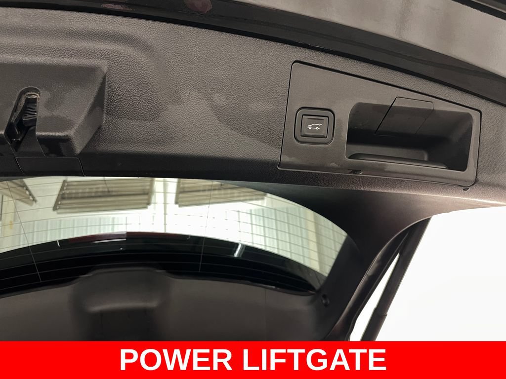 Certified 2020 Cadillac XT4 Premium Luxury w/ Driver Awareness Package AWD/4WD image 48