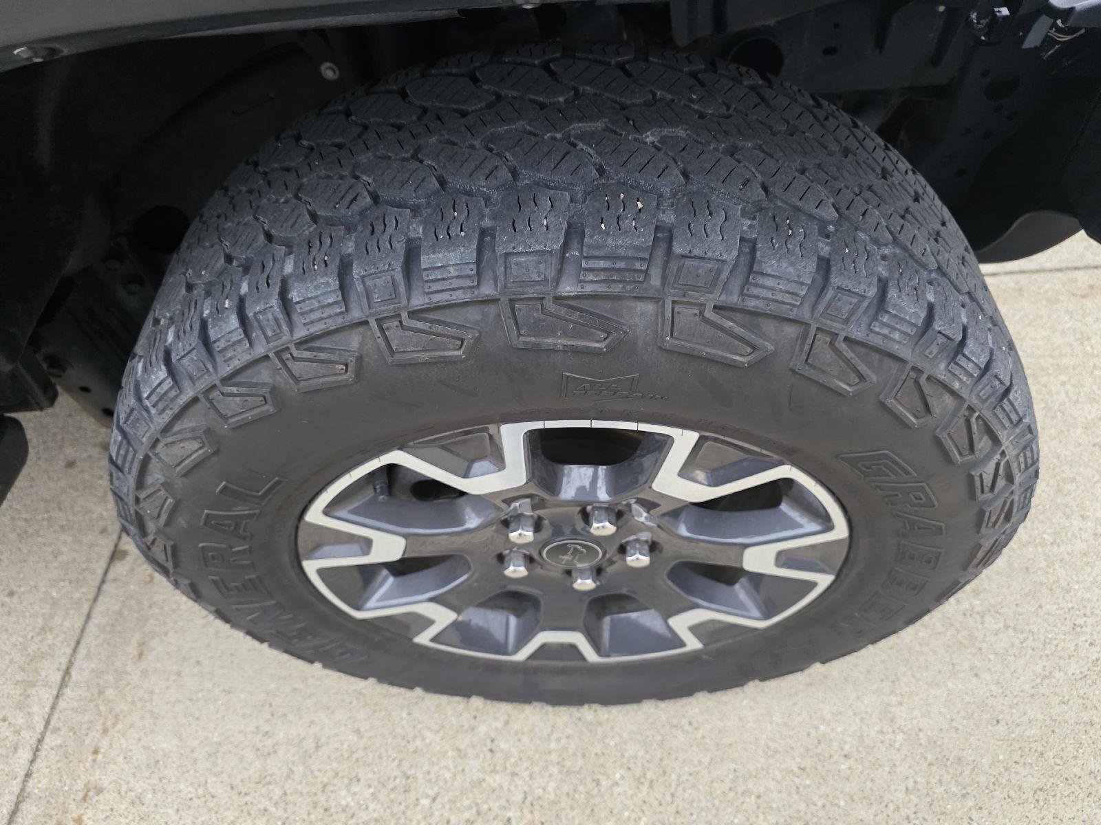 Used 2024 Jeep Wrangler Sahara w/ Safety Group image 85