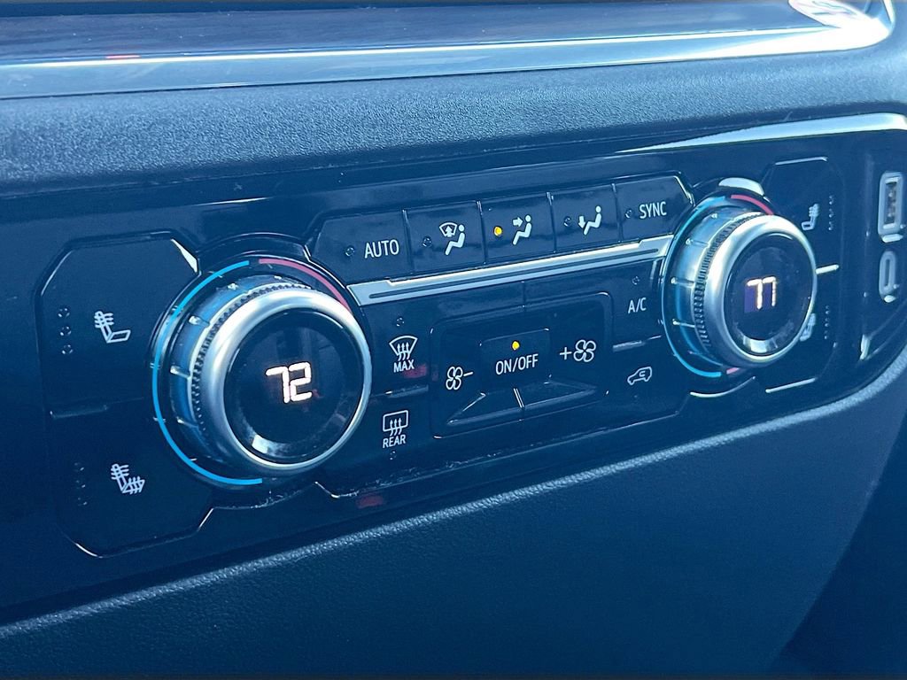 Used 2025 GMC Sierra 1500 SLT image 15