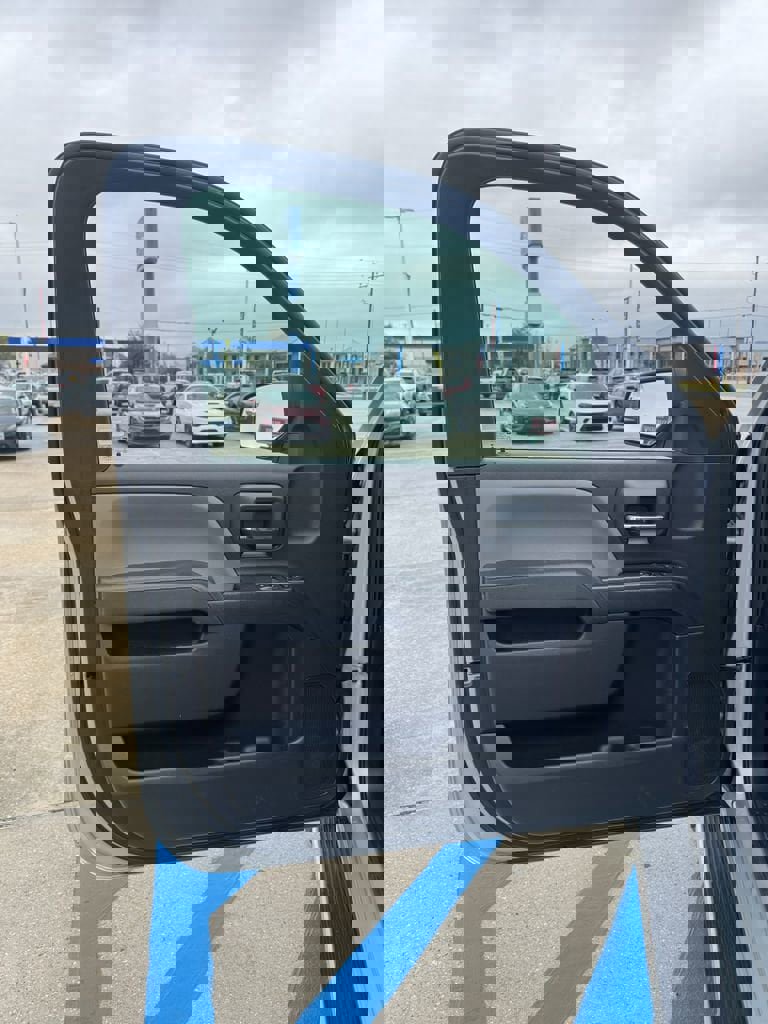 Used 2018 GMC Sierra 1500 2WD Regular Cab image 8