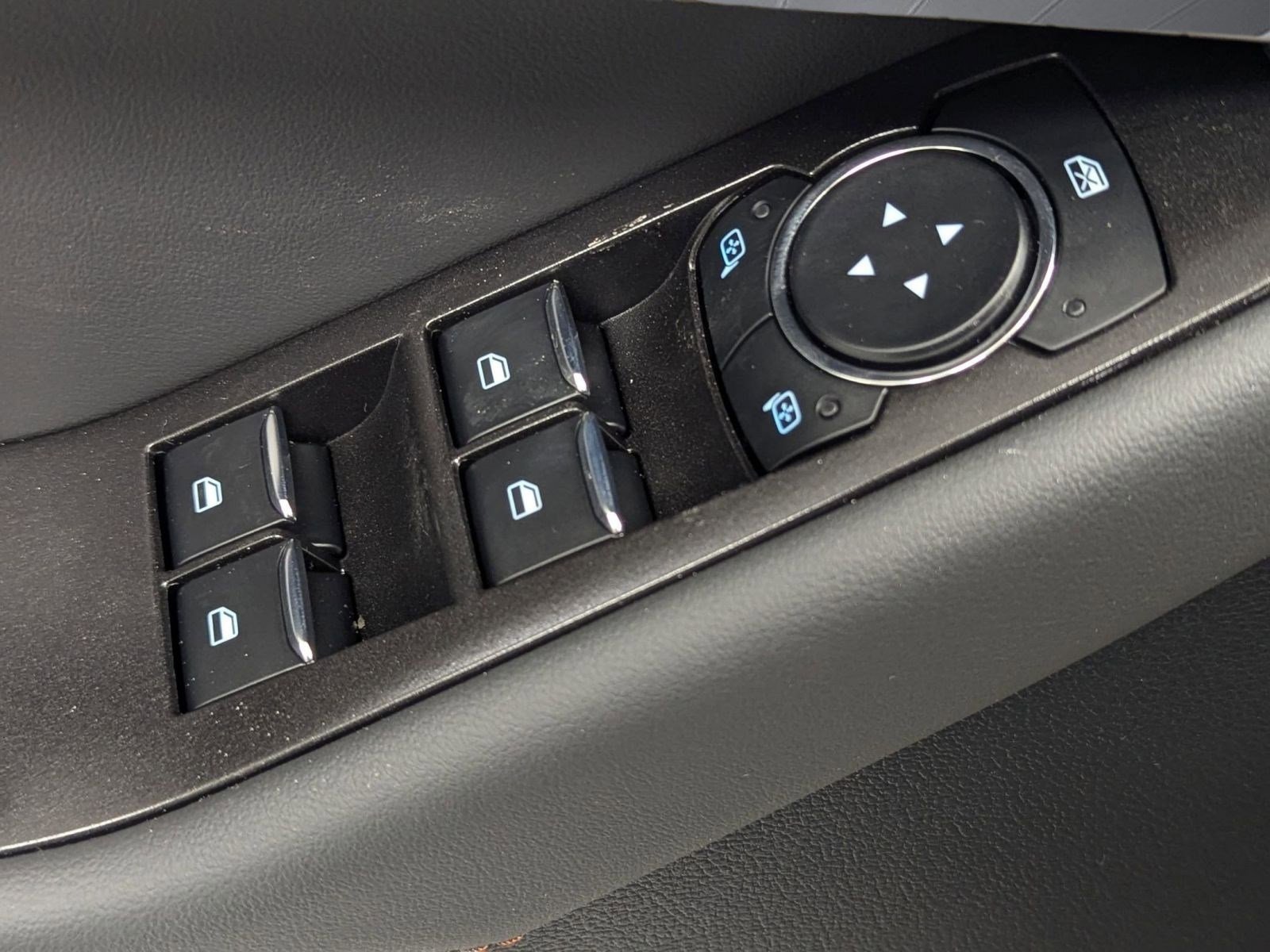 New 2026 Ford Explorer Active w/ Active Comfort Package image 17