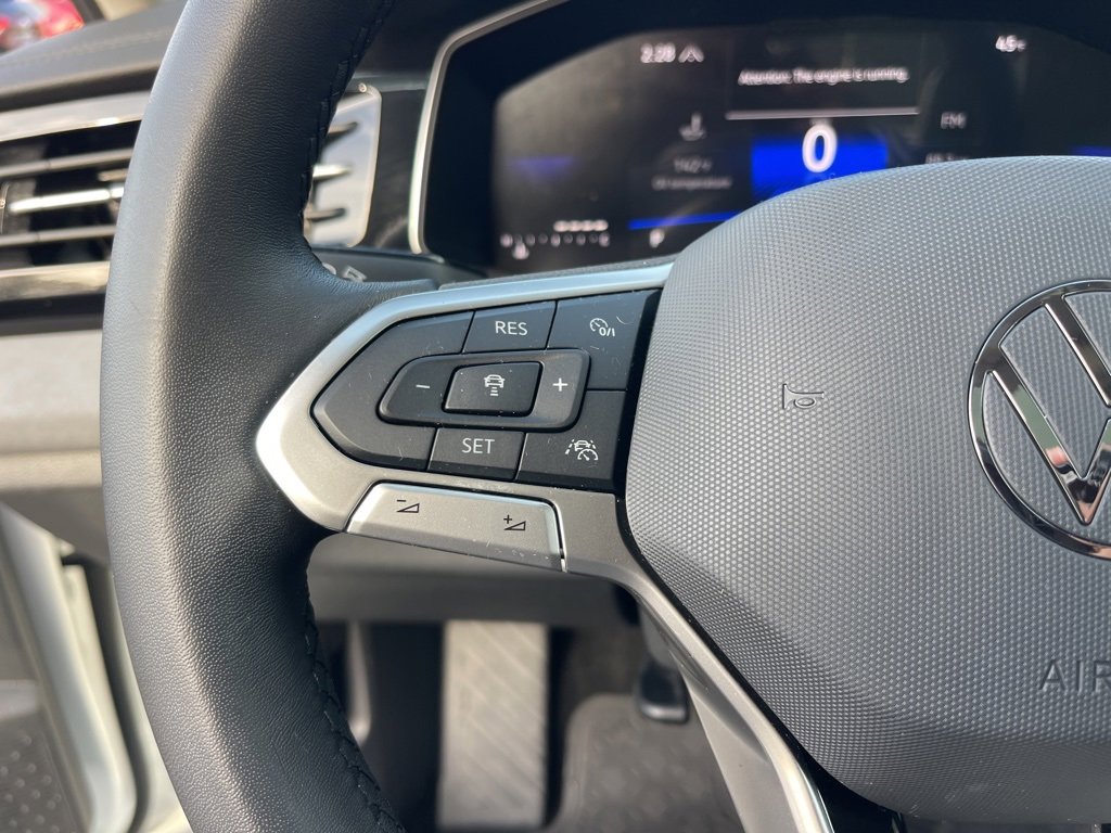 Used 2025 Volkswagen Jetta SE image 20