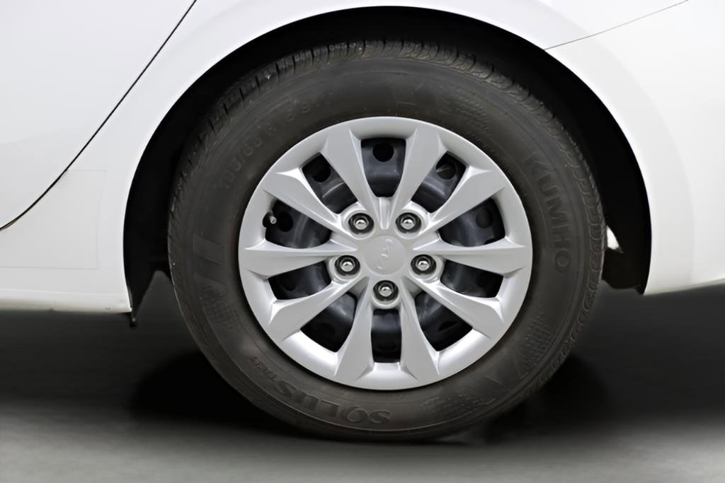 Certified 2024 Kia Forte LX image 34