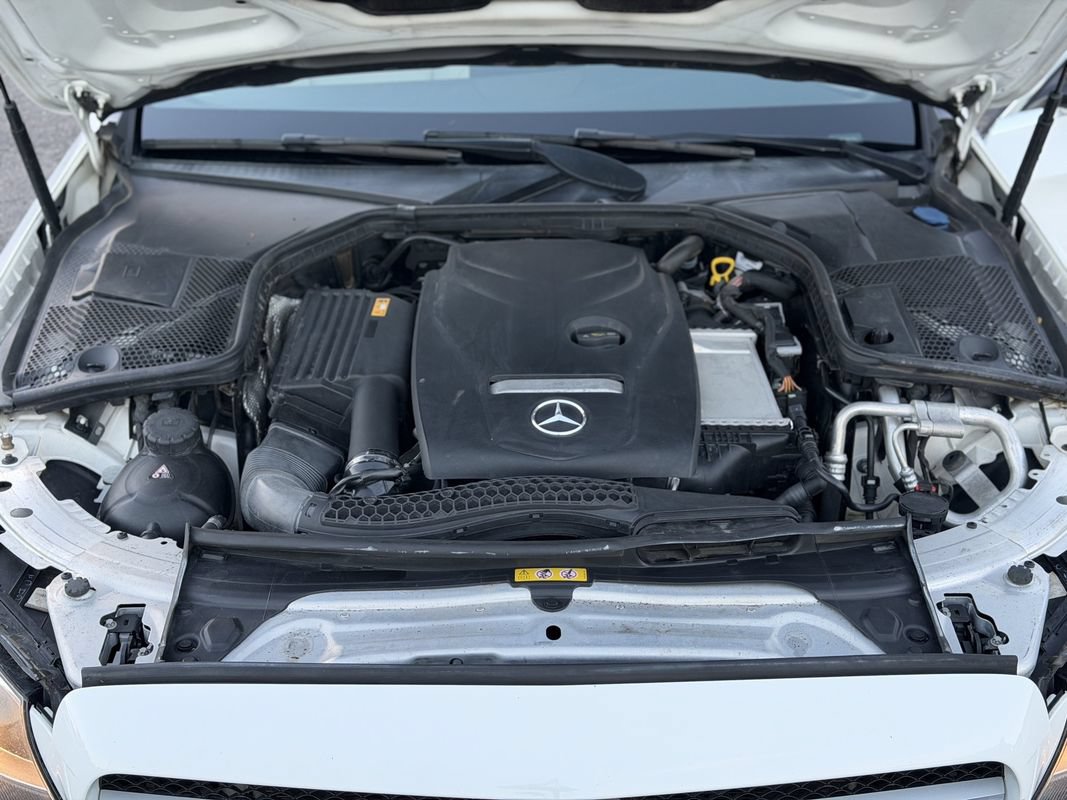 Used 2018 Mercedes-Benz C 300 4MATIC Sedan image 33