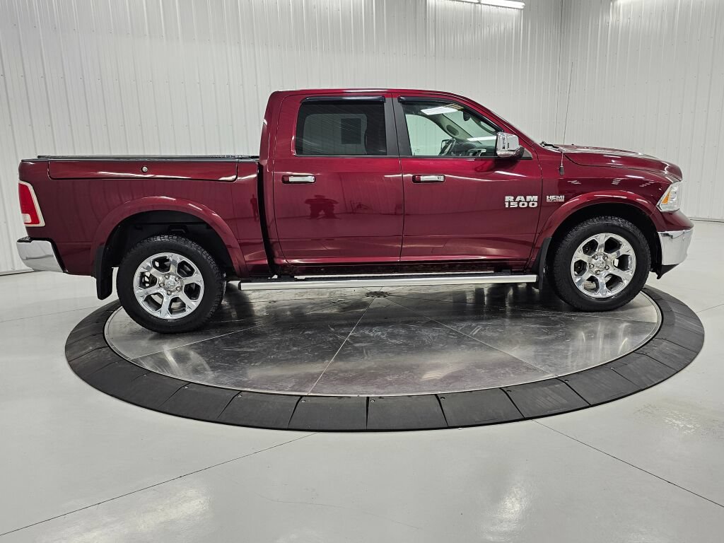 Used 2017 RAM 1500 Laramie w/ Convenience Group AWD/4WD image 6