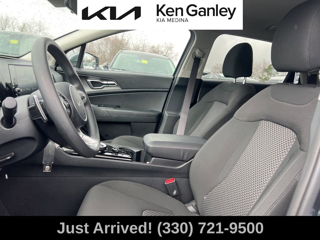 Certified 2025 Kia Sportage LX image 11